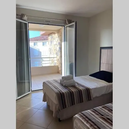 Salina Bay Vecchio Apartment